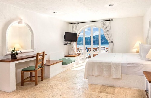 Almacen Resort | Zihuatanejo Resort Studio