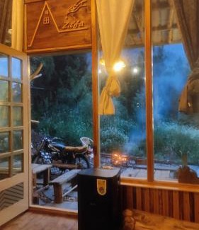 Keylong Ski Chalet | Zilfa