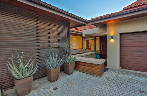Port Zimbali Villa | Zimbali 4 Bedroom with pool ZHB1