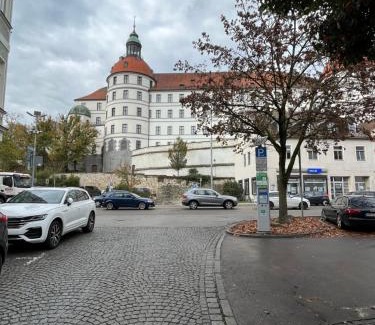 Neuburg Apartment | Zimmer zum vermieten direkt an der Donau und am Schloss