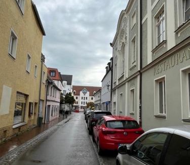 Neuburg Apartment | Zimmer zum vermieten direkt an der Donau und am Schloss