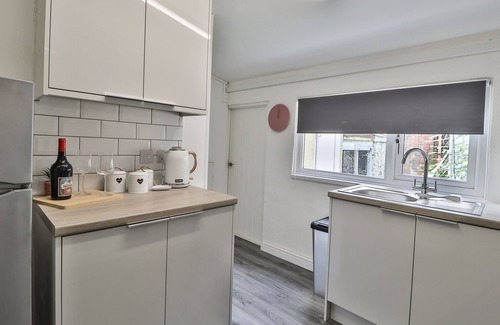 Trecynon House | Zip world~ BPW~ Sgwd Yr Eira