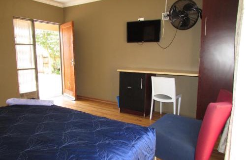 Pienaarsrivier Apartment | Zodiac Guest House in Hammanskraal