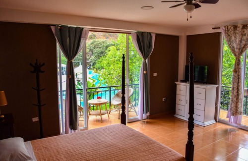 Tingo Hotel | Zoila's Suite Escape