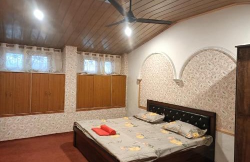 Sudarbal House | zoz Hazratbal