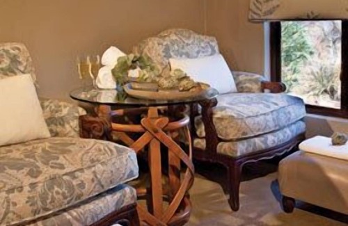 Vaalwater Cabin | Zulu Camp at Shambala Private Game Reserve