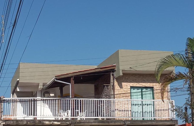 Ótimo sobrado prox da Praia Grande com ar condicionado