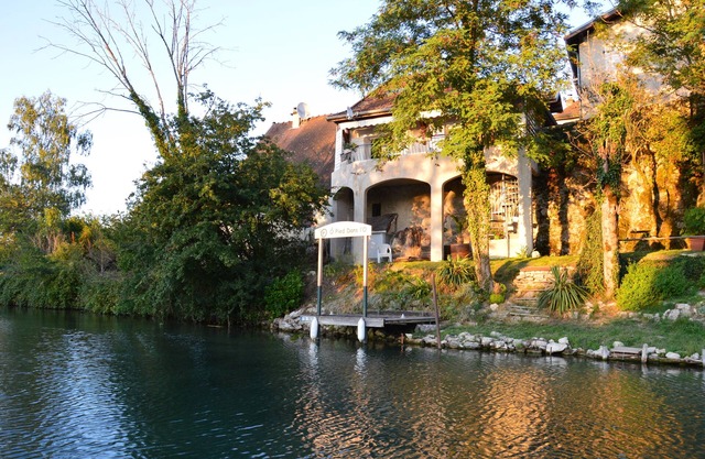 Ô Pied Dans l'O Maison de Charme au Bord de L'eau. Idéal Entre Amis, en Famille