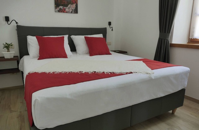 Štanjel Retreat Apartment Superior 1.2, Štanjel, Slovenia