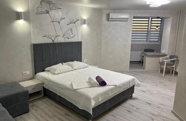 бул. Шевченка 352, квартира-студія