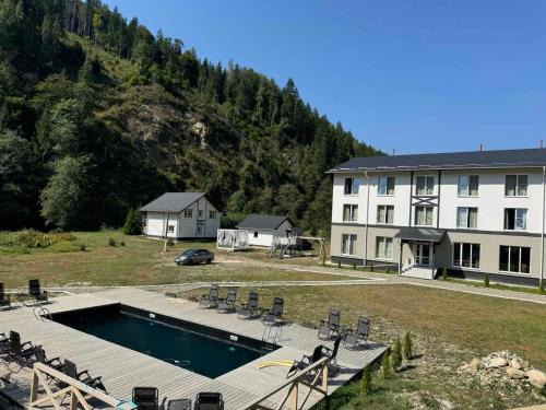 Відпочинковий комплекс Біла Кобила