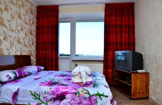 Героїв Танкістів, 8