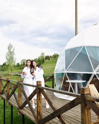 Глемпінг Хатинка на полонині