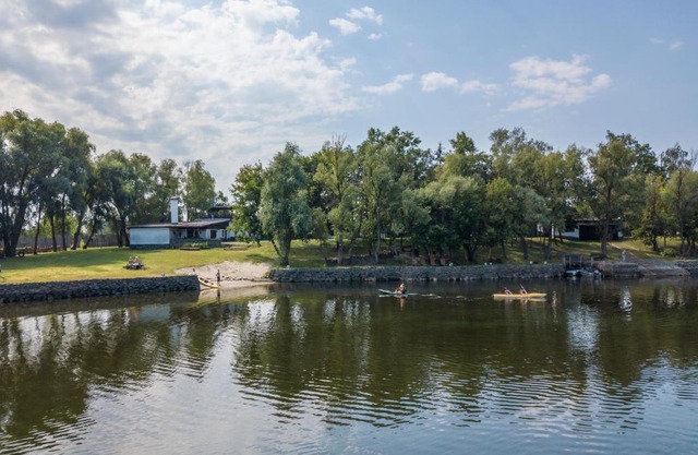 Гостинний двір на хуторі Хрещатик