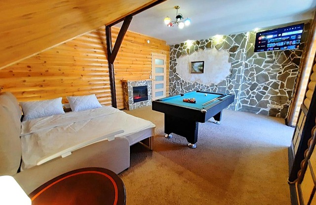 Квартира з більярдом у центрі Полтави Мережа Alex Apartments Документи для відряджень Безконтактне заселення 24-7