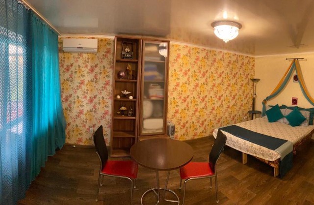 Квартира-студия в стиле винтаж в центре Мариуполя