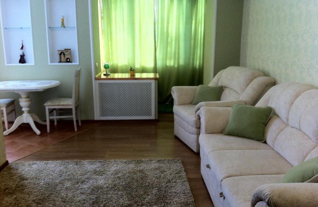 Красивая дизайнерская квартира возле метро Бот. сад