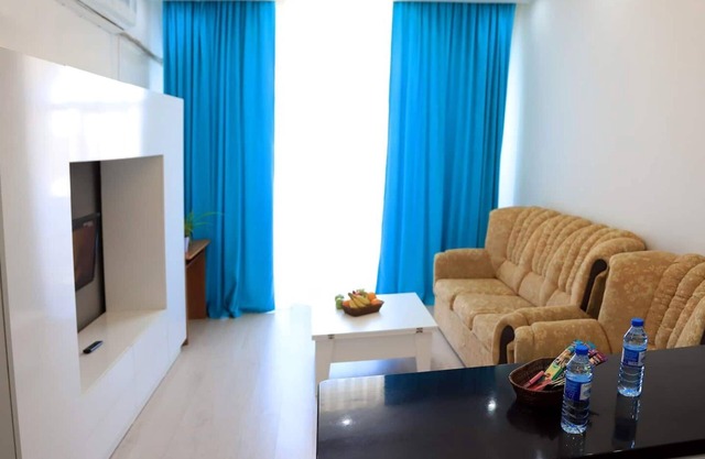 Кристал Абшерон с шикарным видом на город