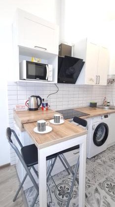 ЛИЧАКІВСЬКА 19 Центр