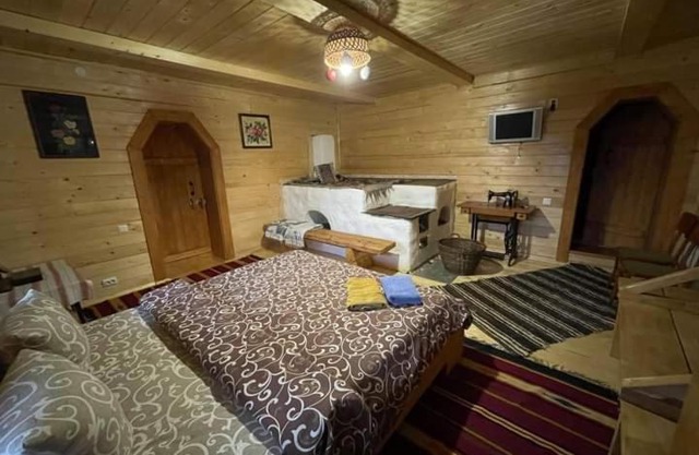 Приватна садиба 'Світлиця гуцульщини"