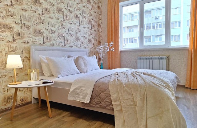 Синя квартира. Мережа Alex Apartments. Цілодобове безконактне заселення 24-7