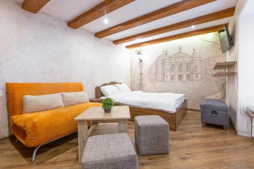 Сучасна квартира на Площі Ринок 3 після ремонту у місті Львові самий центер