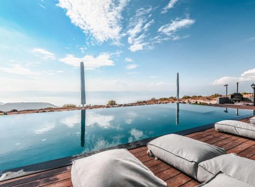 הודולה - וילות נדירות עם בריכות פרטיות ונוף מושלם לכנרת