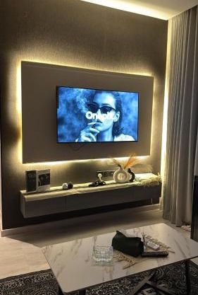 استديو مودرن مقابل البحر