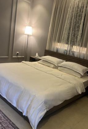 غرفة وصالة الجوري 1 ابواب ذكية