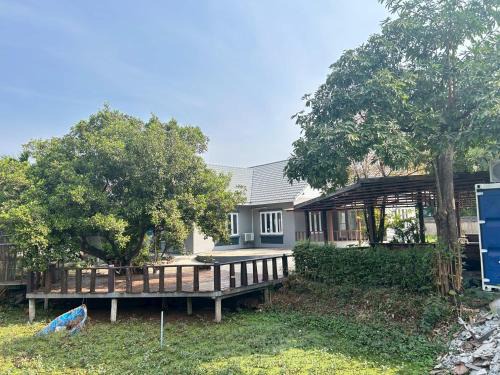 บ้านสวนริมน้ำ