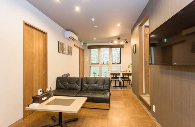02Group stay CLASSE /350m walk from Namba station /280m walk from Nihonbashi station /Maximum 8 people /WIFI