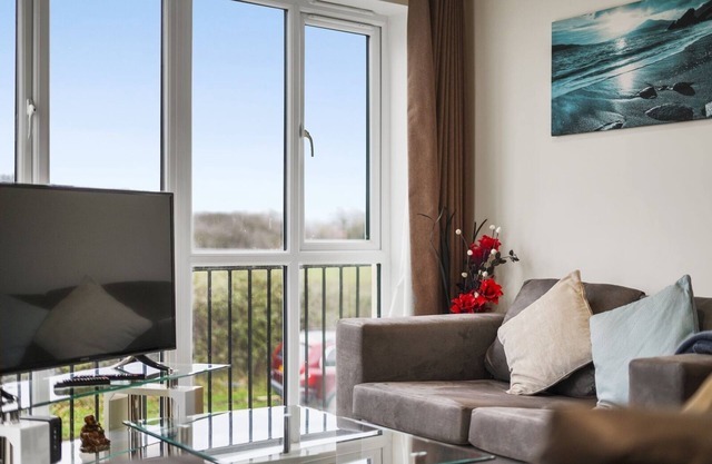 06 - London Heathrow Living Serviced Apartments by Ferndale - Apt 06