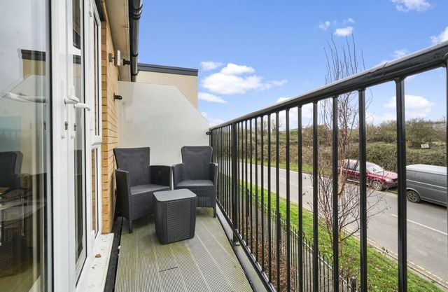 08 - London Heathrow Living Serviced Apartments by Ferndale - Apt 08