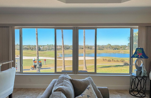 1/1 Cottage with fabulous view of Amelia Championship Golf Course