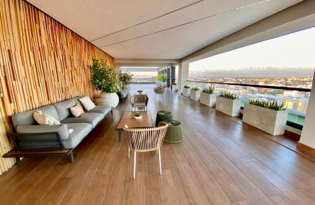 1 Bed Apartment, floor 10