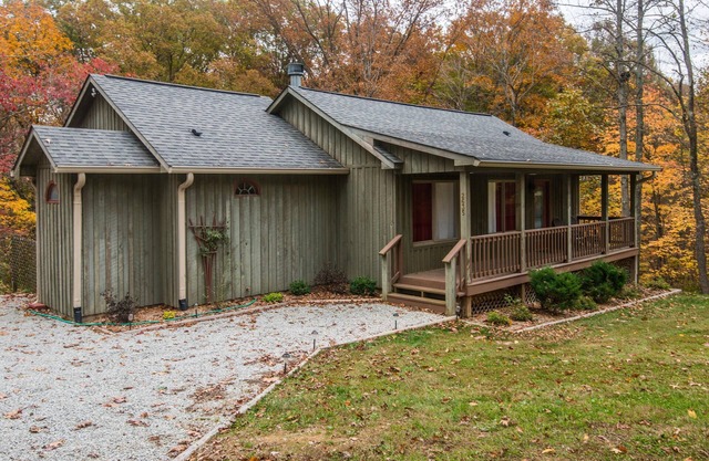 1 bedroom, 1 bath cottage
