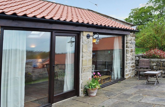 1 bedroom accommodation in near Castleton