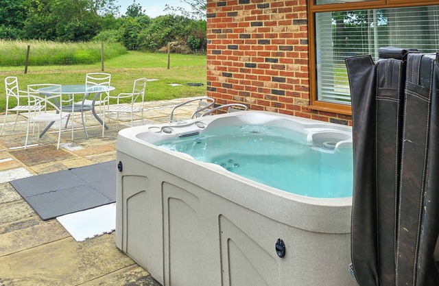 1 bedroom accommodation in Writtle, near Chelmsford