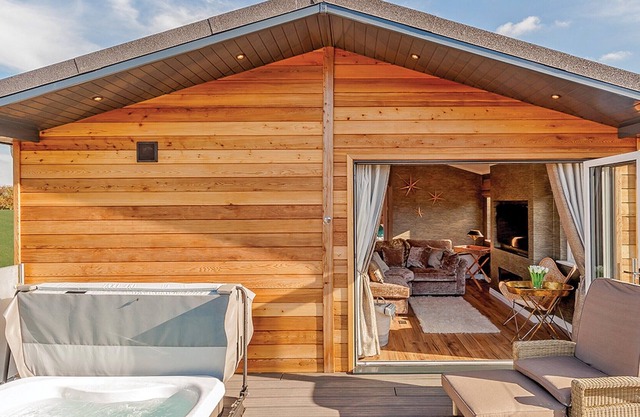 1 bedroom accommodation in Bredfield, Woodbridge