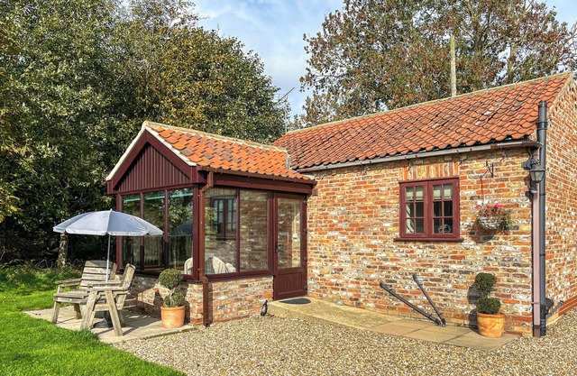 1 bedroom accommodation in Hempholme, near Brandesburton