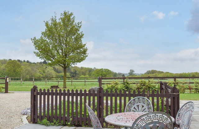 1 bedroom accommodation in Bures