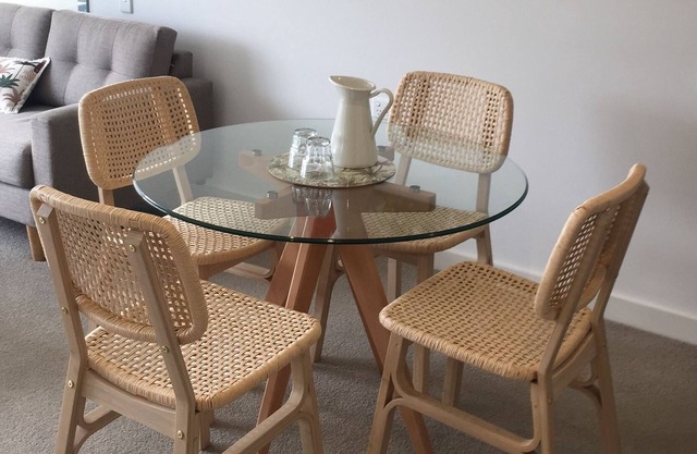 1 bedroom apartment - 1 minute from the water