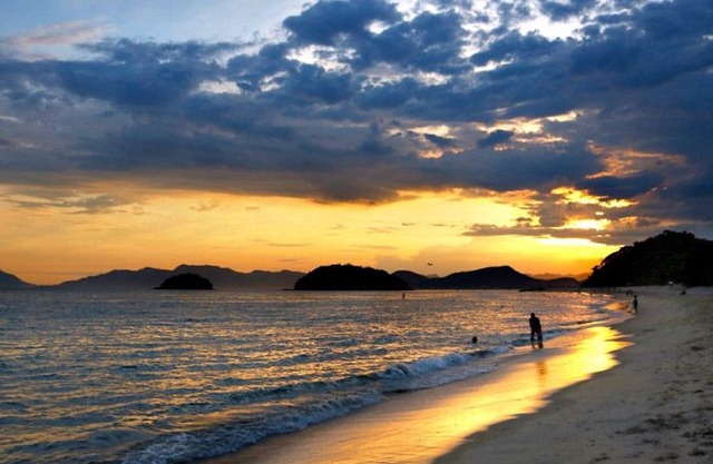 1-bedroom apartment, furnished, swimming pool, playground and barbecue.