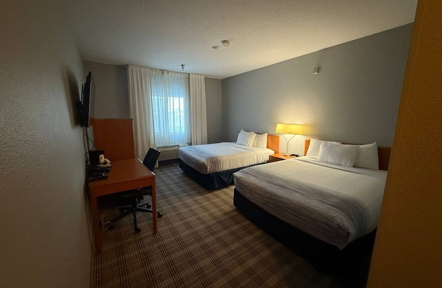 1-bedroom apartment in beautiful Minot by the Dakota Square Mall.