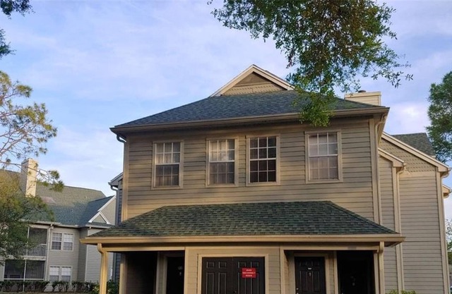 1 Bedroom Condo 419032 by Houzlet