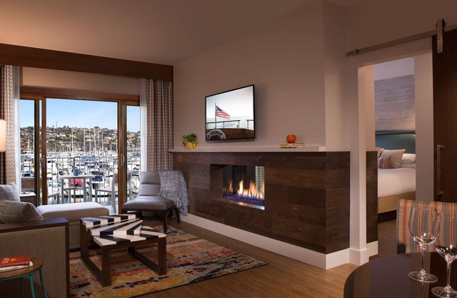 1-Bedroom Suite at a 4⭐️ Hotel