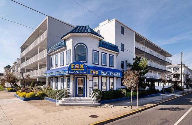 1 BLOCK FROM THE BEACH/BOARDWALK! 1BR 1BATH-SLEEPS 6; PARKING, WIFI, BEACH TAGS