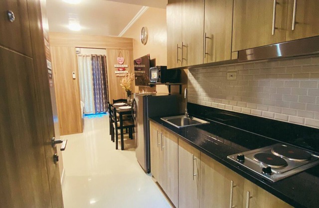 1 BR Furnished Condo in Mandaluyong @Fame 3 -2031