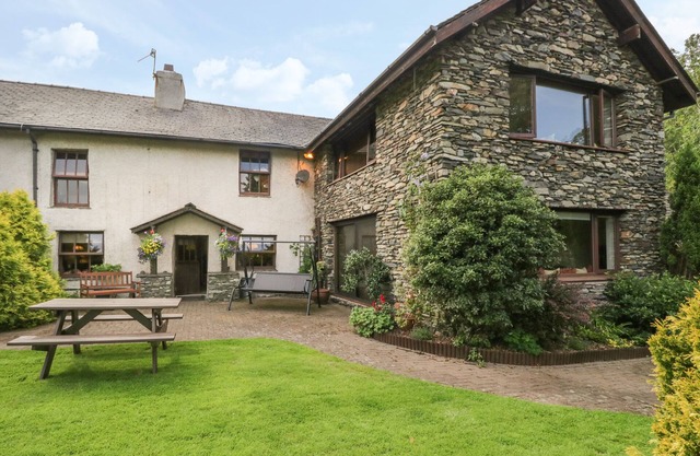 1 CHERRY TREE COTTAGE, pet friendly in Millom, Cumbria