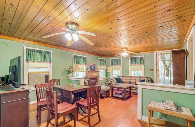 1 Mi to Boat Ramp: Floral City Vacation Rental